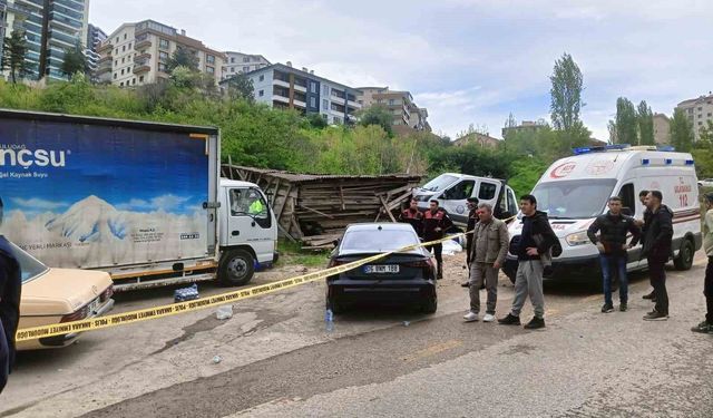 Ankara'da kamyon altında kalarak vefat eden iki işçinin isimleri belli oldu