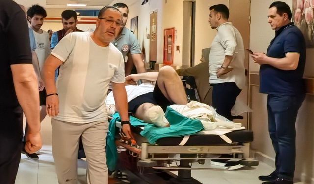 Çim biçerken parmaklarını biçti