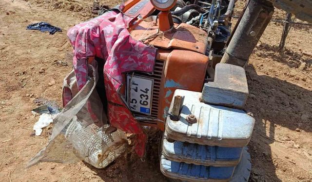 Devrilen traktörün altında kalan Buldanlı çifti ölüm ayırdı