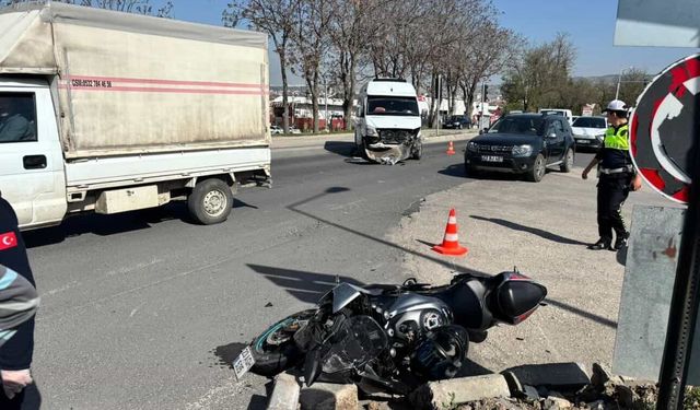 Elazığ'da motosiklet ile minibüs çarpıştı: 1 yaralı