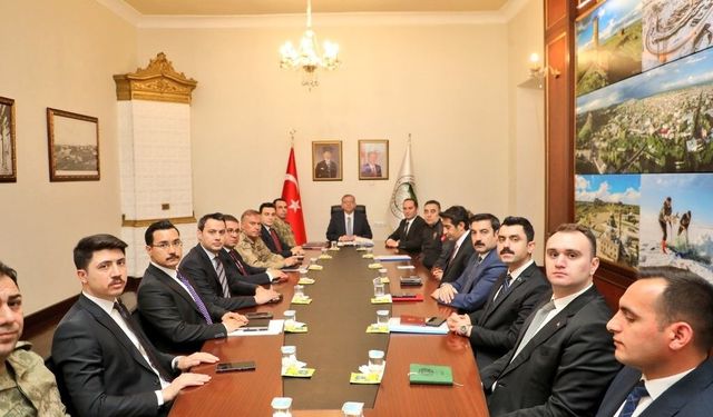 Kars'ta güvenlik zirvesi: İl Güvenlik ve Asayiş Koordinasyon toplantısı yapıldı