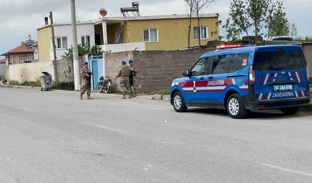 Niğde'de husumetli ailelerin kavgası kanlı bitti: 1 ölü