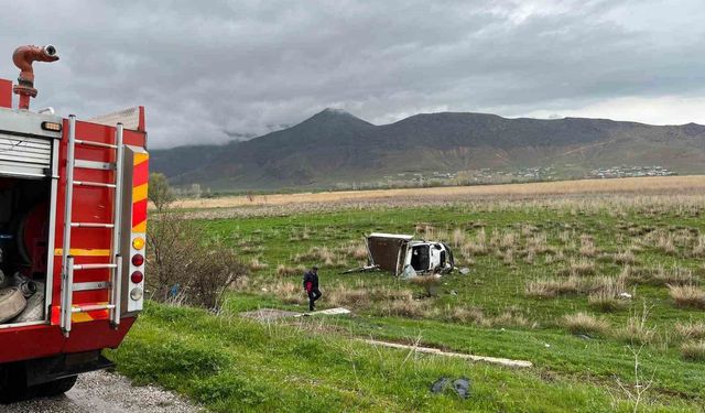 Van'ın Gevaş ilçesinde trafik kazası: 2 yaralı