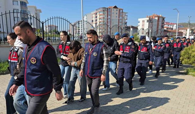 Yozgat merkezli 9 ilde dolandırıcılık operasyonu: 980 milyon lira hesap hareketliliği tespit edildi