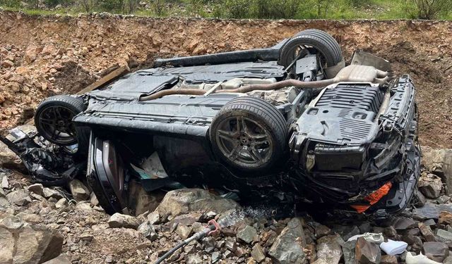 Yozgat'ta otomobil takla attı: 4 yaralı