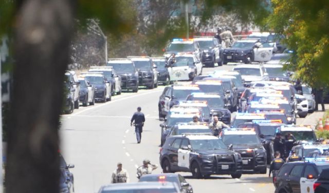 FBI: San Diego İslam Merkezi saldırganlarıyla bağlantılı evlerde 30 silah ele geçirildi