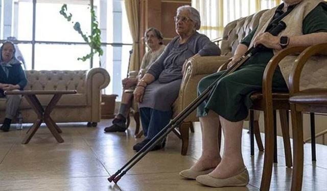 7 bin yaşlı huzurevi sırasından elendi