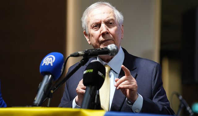 Aziz Yıldırım ilk golcüsüyle el sıkıştı