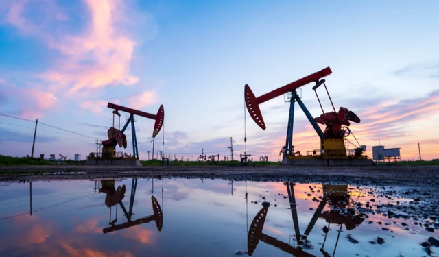 Petrolde stok alarmı büyüyor