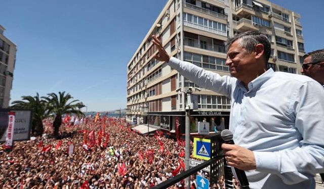 Özgür Özel baba ocağında