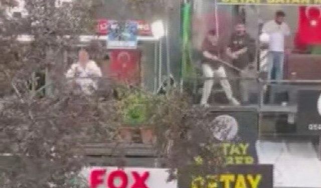 Ankara'da berberlerin sopalı kavgası kameraya yansıdı