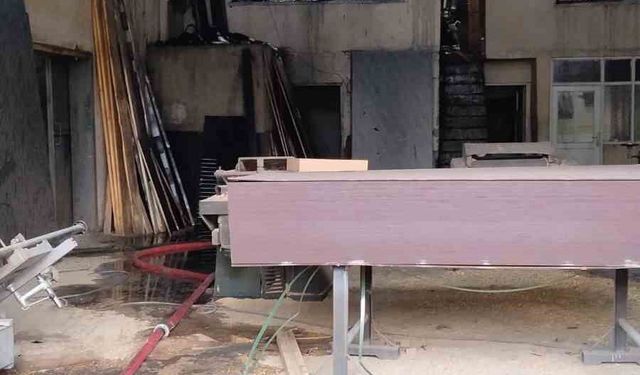 Beypazarı'nda iş yerinde çıkan yangın söndürüldü