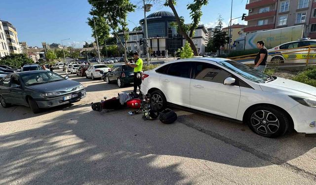 Bilecik'te otomobil ile motosiklet çarpıştı