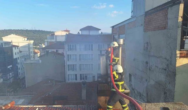Bilecik'te restoranın bacasında korkutan yangın