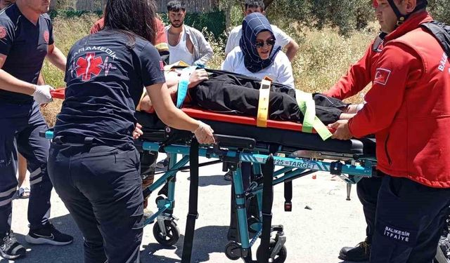 Burhaniye'de trafik kazasında 18 yaşındaki genç hayatını kaybetti