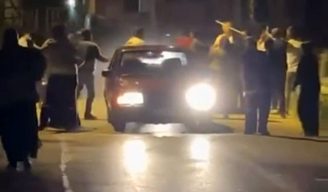 Bursa'da iki grup birbirine girdi: Tekme, tokat ve sopalar havada uçuştu