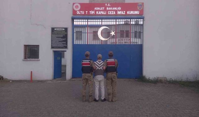 Erzurum'da jandarmadan yakalama kararı olan şahıslara operasyon