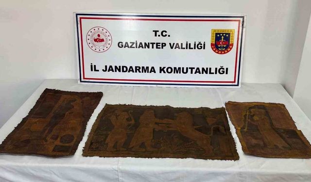 Gaziantep'te İbranice altın yazmalı 3 adet tarihi eser tablo ele geçirildi: 3 gözaltı