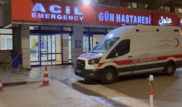 Gaziantep'te kavşakta mendil satarken bıçaklanan şahıs hayatını kaybetti