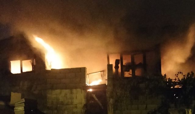 Kahramanmaraş'ta iş yeri yangını