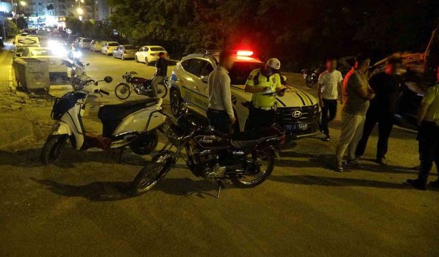 Kilis'te iki motosiklet çarpıştı: 5 yaralı