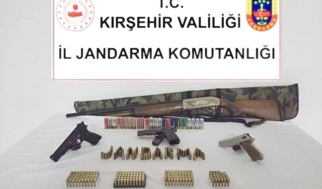 Kırşehir'de ruhsatsız silah operasyonu: 4 silah ele geçirildi