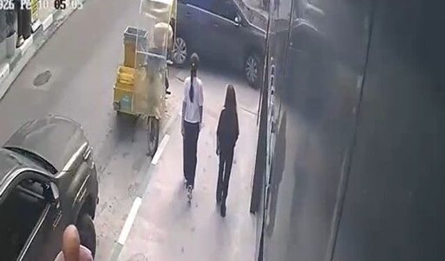 Kontrolden çıkan otomobil duvara çarparak durdu
