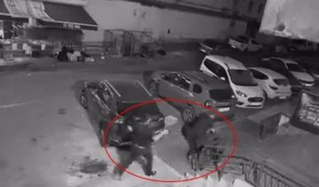 Lastik ve kriko hırsızlığı kameraya yansıdı