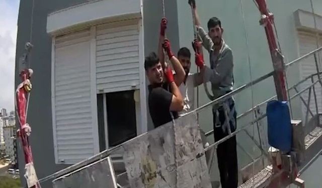Mersin'de iskelede mahsur kalan 3 işçi kurtarıldı
