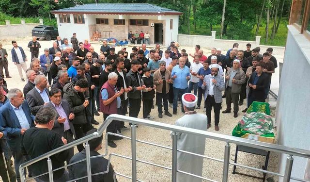 Ordu'da eşi tarafından öldürülen kadın toprağa verildi