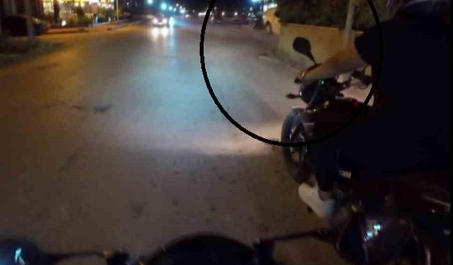 Otomobilin duvara çakıldığı anlar kask kamerasında