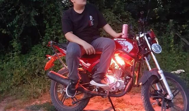 Otomobille çarpışan motosikletin sürücüsü yaşam mücadelesini kaybetti