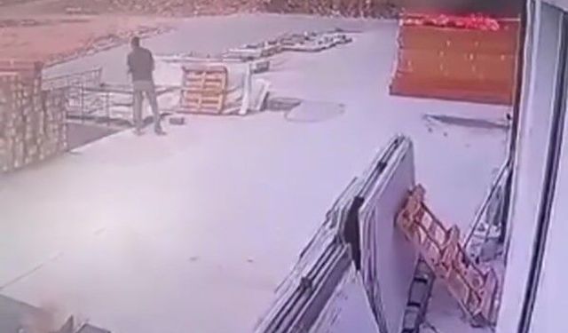 Şanlıurfa'da milyonlarca liralık zarara yol açan yangının görüntüleri ortaya çıktı