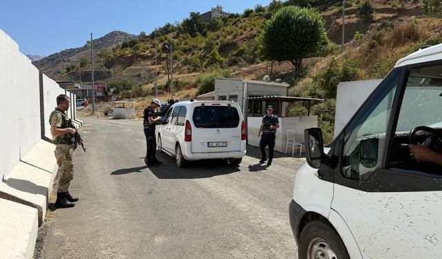 Sason'da 'Huzurlu Sokak Uygulaması' denetimleri sürüyor