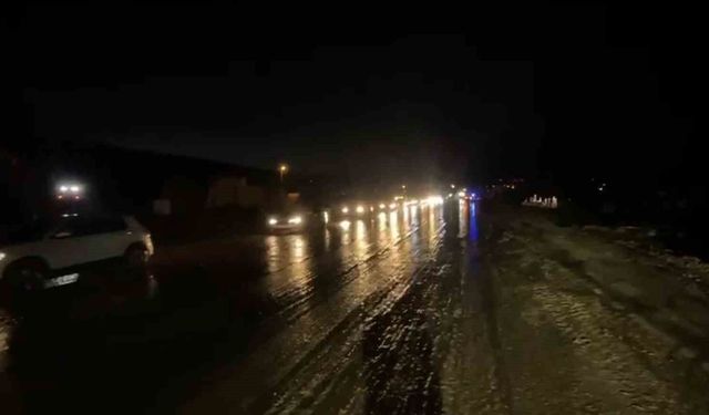 Sel nedeniyle kapanan Elazığ-Tunceli yolu trafiğe açıldı