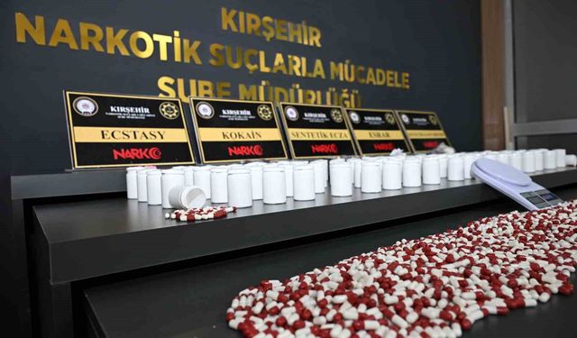Uyuşturucu operasyonunda 2 şüpheli tutuklandı