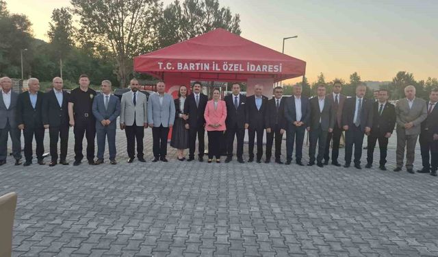 Vali yardımcısının veda yemeğine yoğun katılım