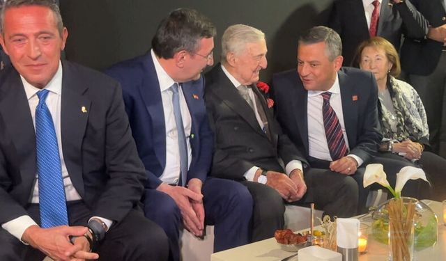 CHP Grup Başkanvekili Özgür Özel ve Devlet Bahçeli bir arada