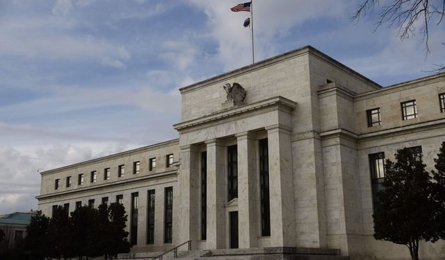 Fed’den dikkat çeken rapor: Büyüme var, risk bitmedi