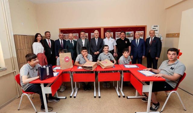 Bursa’da özel çocukların karne heyecanı