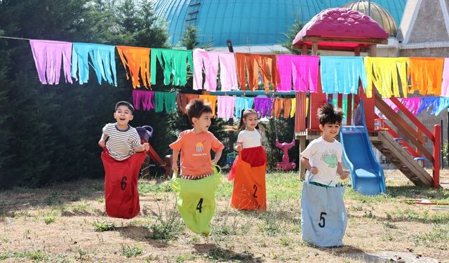 Bursalı minikler tatili şenlikle karşıladı