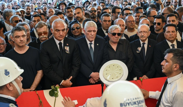 Mahsun Kırmızıgül’den Kadir İnanır’ın cenazesi sonrası sert sözler