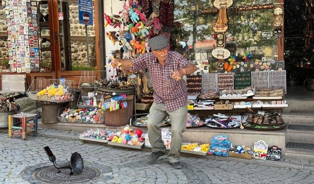 İzlanda Başbakanı'na performansını sergiledi