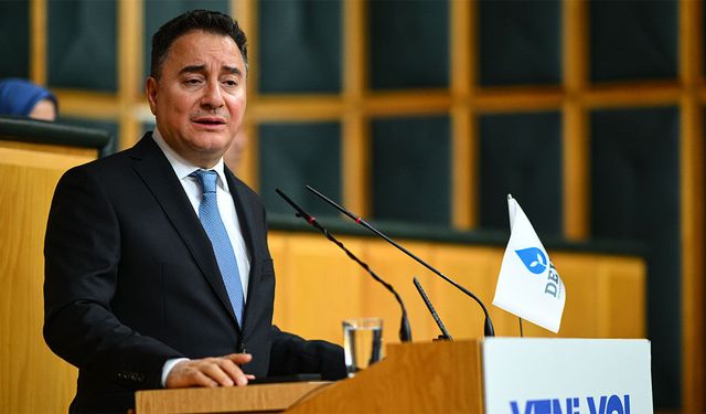 Babacan’dan gözaltı tepkisi