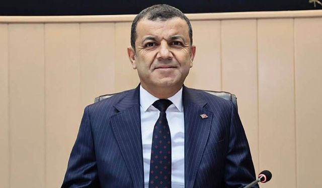 Denizli Büyükşehir Belediyesi ve 14 ilçe belediyesi CHP'den istifa etti