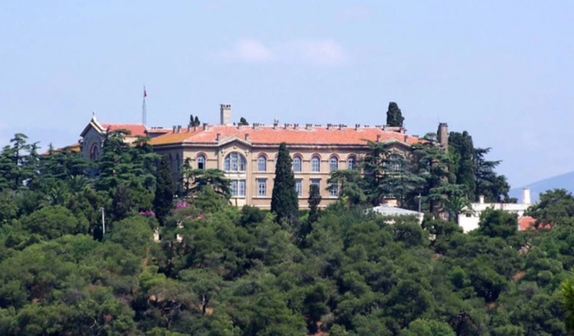 Ruhban Okulu önergesi Meclis’te reddedildi