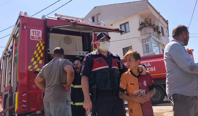 Minik Huzeyfe'nin gözyaşları yürek burktu