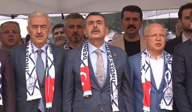 Bakan Tekin, Bursa’da Erzurumlularla buluştu