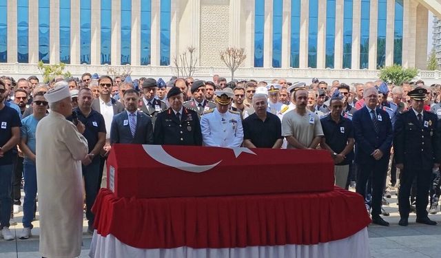 Ankara'da helikopter kazasında hayatını kaybeden pilot son yolcuğuna uğurlandı