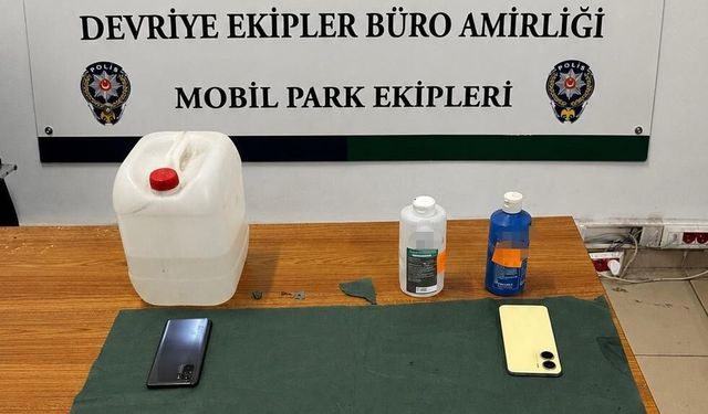 Avcılar'da tırabzan hırsızlığı şüphelileri yakalandı: 'Peçete' olarak tabir edilen uyuşturucu madde ele geçirildi
